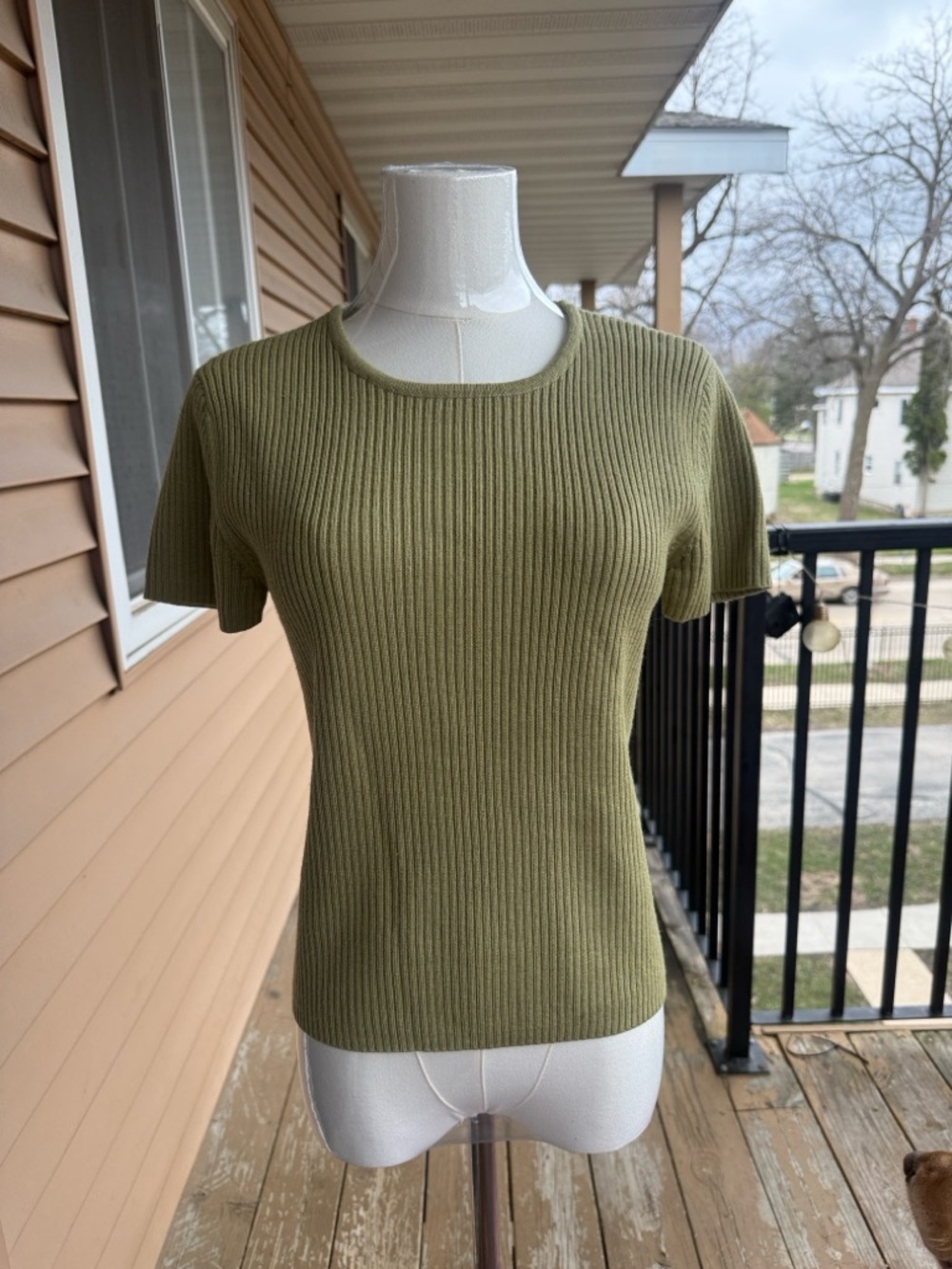 Talbots Olive Ribbed Short Sleeve Knit Top